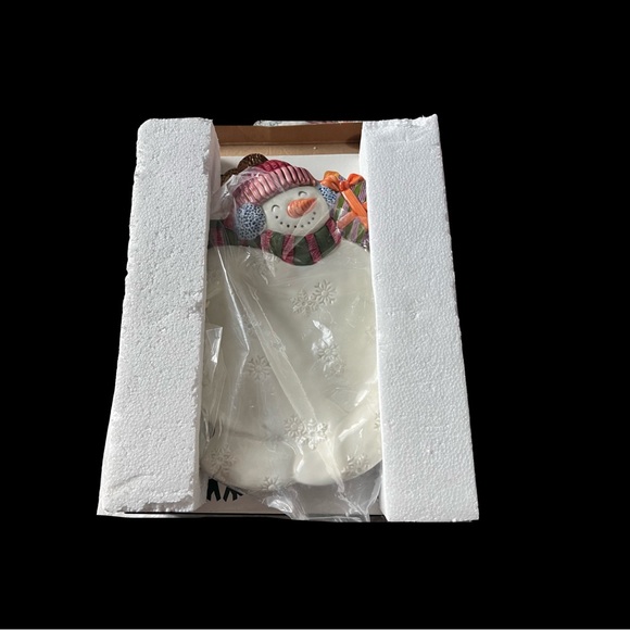 Fitz and Floyd “Frosty Folks” Canapé Plate. - Picture 10 of 13